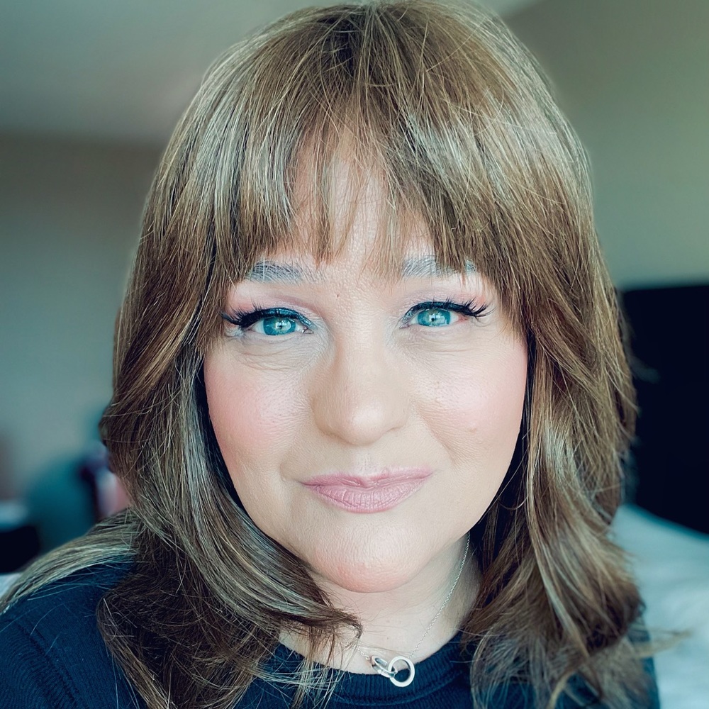 Amore Hayden Wig, Light Chocolate